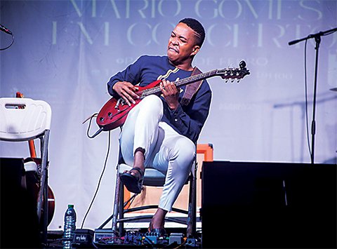 Mário Gomes revisita os clássicos angolanos